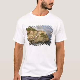 Italy, Cinque Terre, Manarola. Village on cliff. T-Shirt