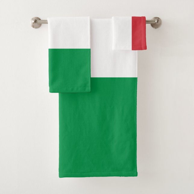 Italy Flag Bath Towel Set (Insitu)