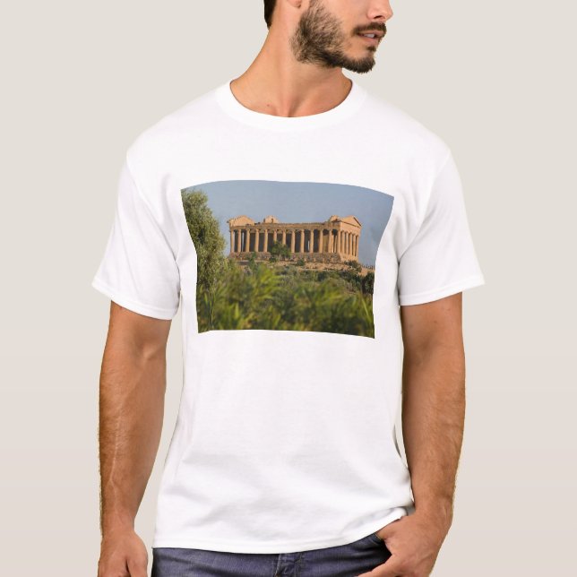Italy, Sicily, Agrigento, La Valle dei Templi, 4 T-Shirt (Front)