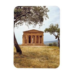 Italy, Sicily, Agrigento. The ruins of the 2 Magnet
