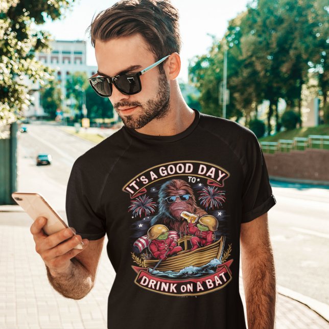 'IT'S A GOOD DAY TO DRINK ON A BOAT T-Shirt (Creator Uploaded)