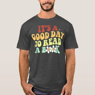 it's a good day to read a book retro sunflower smi T-Shirt