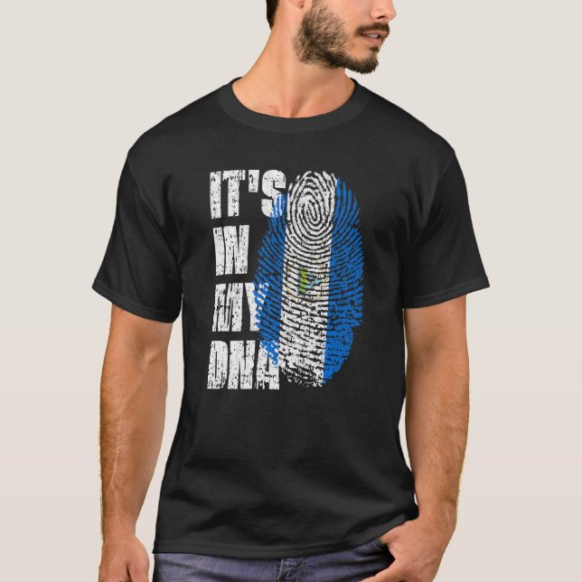 It's In My Dna Nicaragua Flag Nicaraguan T-Shirt (Front)