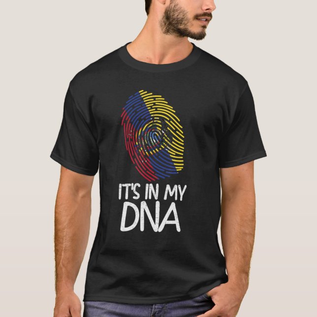 It's In My DNA   Proud Ecuadorian Flag Fingerprint T-Shirt (Front)