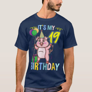 Its My 19th Birthday Cute Pig 3303  T-Shirt