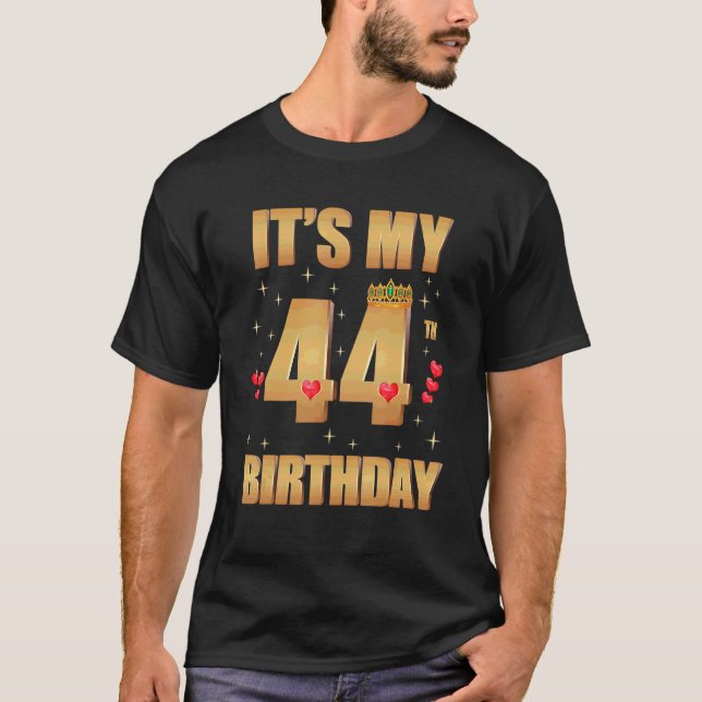It's My 44th Birthday 44 Years Old 44th Birthday Q T-Shirt (Front)