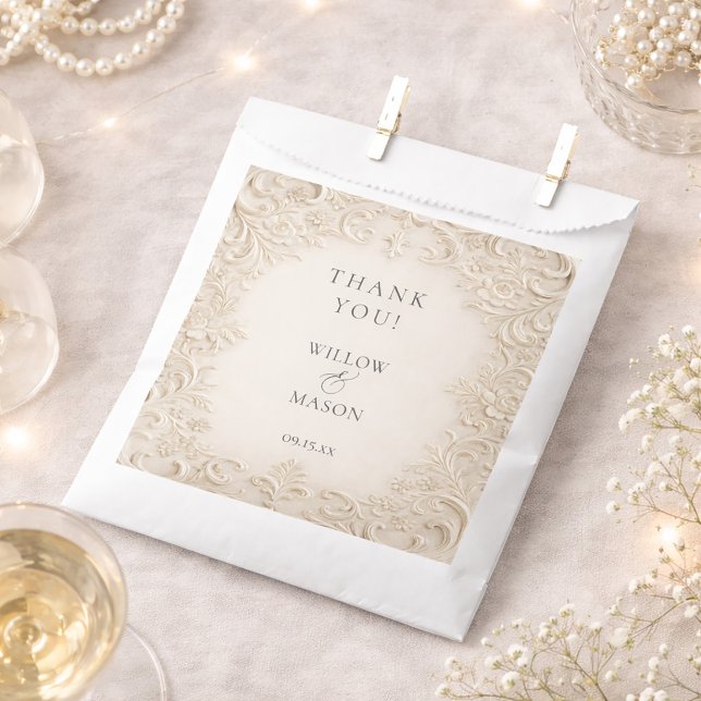Ivory Baroque Elegant Classic Wedding Favour Bag (Ivory Baroque Elegant Classic Wedding Favor Bag)