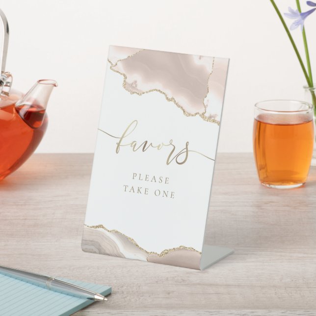 ivory blush agate favours pedestal sign (In SItu)