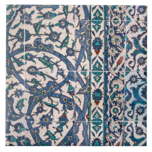 Iznik Tiles Intertwined