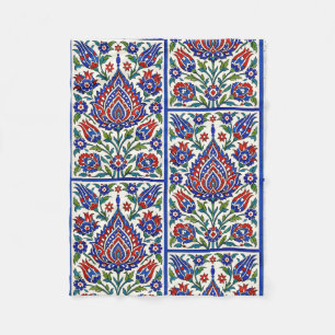 Iznik - Turkish Ottoman pattern with flowers tulip Fleece Blanket