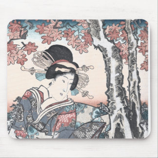 Japanese Autumn Ukiyo-e Momijigari no himegimi Mouse Pad