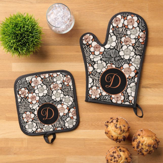 Japanese Black and Red Floral Pattern Personalised Oven Mitt & Pot Holder Set (Top Down)