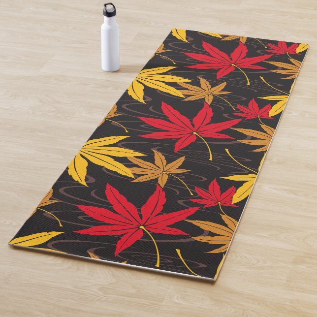 JAPANESE MAPLE LEAF (BLACK) YOGA MAT (In Situ)