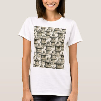 Japanese Stone Lantern Garden T-Shirt