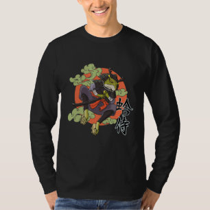 Japanese toad with costume samurais and katana T-Shirt