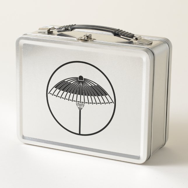 Japanese umbrella in a threadlike ring metal lunch box (Front)