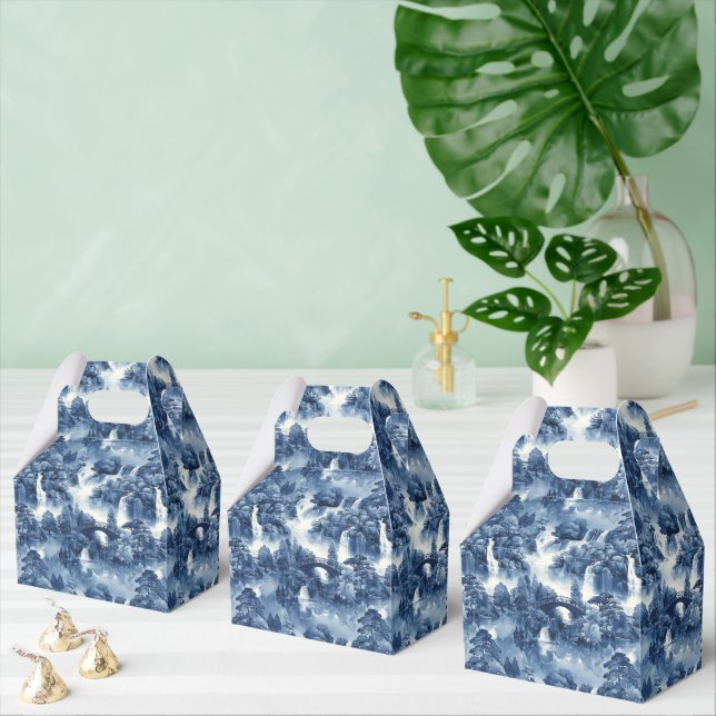 Japanese water garden in a blue white porcelain favour box (Multiple)