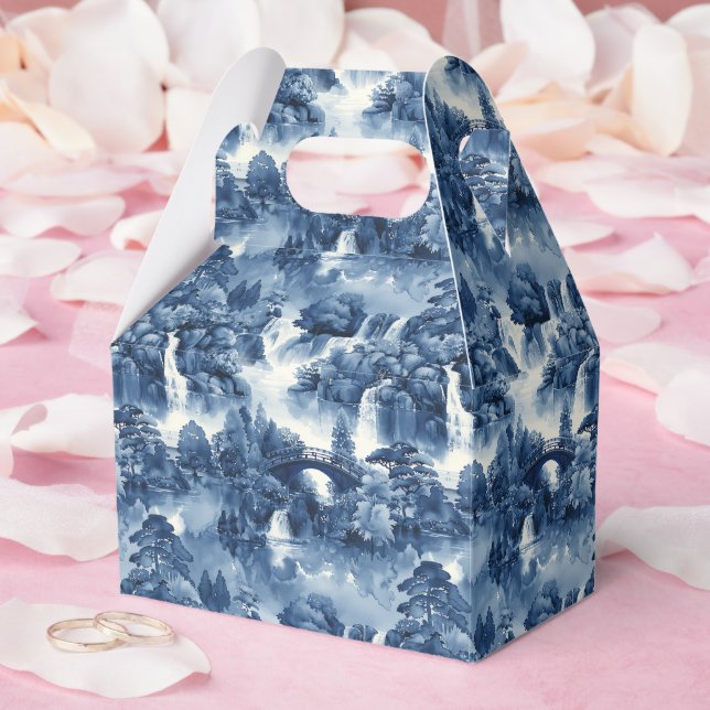 Japanese water garden in a blue white porcelain favour box (Wedding)