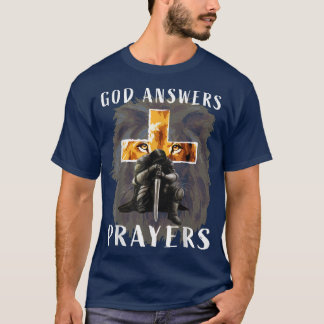 Jesus God Answers Prayers Warrior Men Christian Li T-Shirt