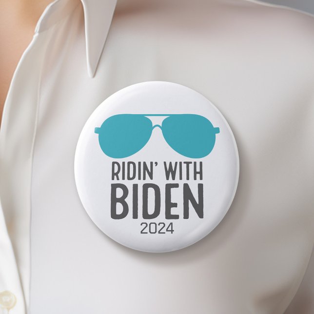 Joe Biden 2024 - Ridin' with Biden 6 Cm Round Badge (Biden Harris 2024 Button - Great Campaign and Rally button for the Next Election)