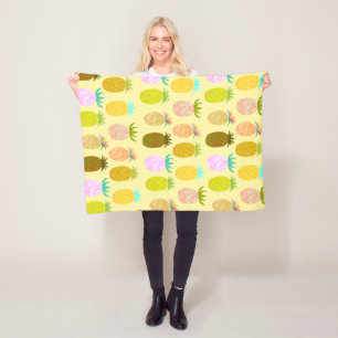 Juicy Pineapple Pattern Fleece Blanket