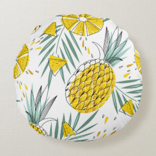 Juicy pineapples: bright vintage pattern. round cushion