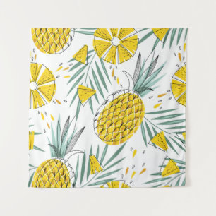 Juicy pineapples: bright vintage pattern. tapestry