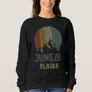Juneau Alaska Retro Alaskan Wildlife Aurora Boreal Sweatshirt
