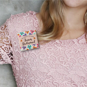 JUNIOR BRIDESMAID Fun Daisies Pop Wedding Name Tag 15 Cm Square Badge