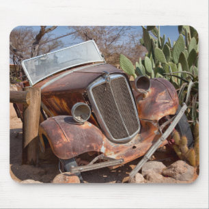 Junk car mouse pad