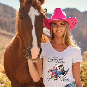 Just a cowgirl who loves jesus T-Shirt