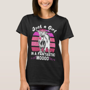 Just a Girl in a Fantastic Moood highland cow T-Shirt