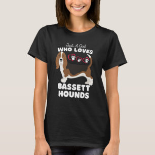 Just A Girl Who Loves Bassett Hounds Cute Hound Ki T-Shirt