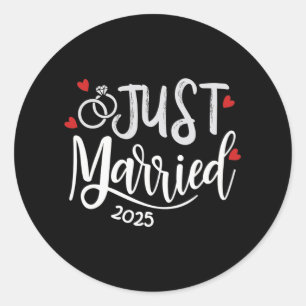 Just Married 2025 - Bride And Groom Wedding Rings  Classic Round Sticker