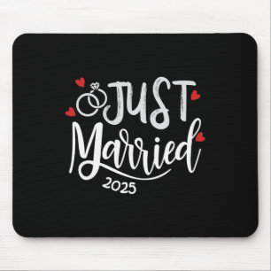 Just Married 2025 - Bride And Groom Wedding Rings Mouse Pad