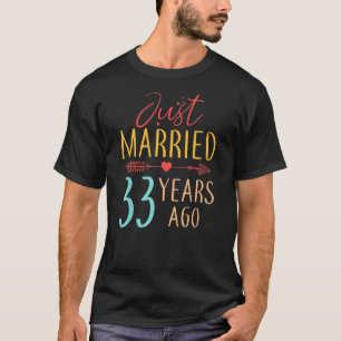 Just Married 33 Years Ago Retro Couple 33rd Annive T-Shirt