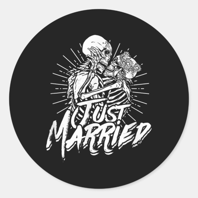 Just Married - Bride And Groom Skeleton Couple  Classic Round Sticker (Front)