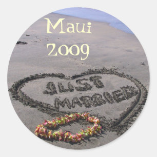 Just married classic round sticker