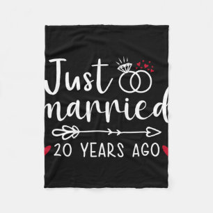 Just Married Couples Funny Husband Wife 20th Anniv Fleece Blanket