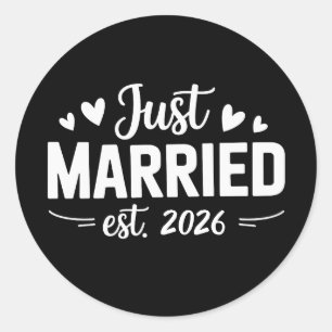 Just Married Est 2026 Wedding Party Wife Husband Classic Round Sticker