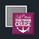 Just Married Honeymoon Cruise Ring Matching Gifts Magnet<br><div class="desc">Just Married 2025 Wedding Ring Matching Tee Honeymoon Cruise graphic is perfect cruise couples to celebrate their Wedding,  Honeymoon or Anniversary.</div>