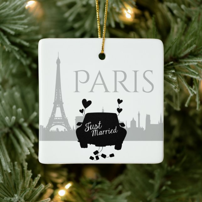 Just Married Paris Eiffel Tower Couple Christmas Ceramic Ornament (Tree)