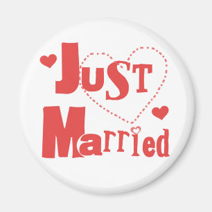 Just Married Red Heart Magnet