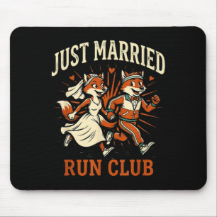 Just Married Run Club Wedding Runner Couple Humour Mouse Pad