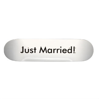 Just Married! Skateboard