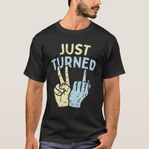 Just Turned 21 Hands Funny Happy 21St Birthday Par T-Shirt