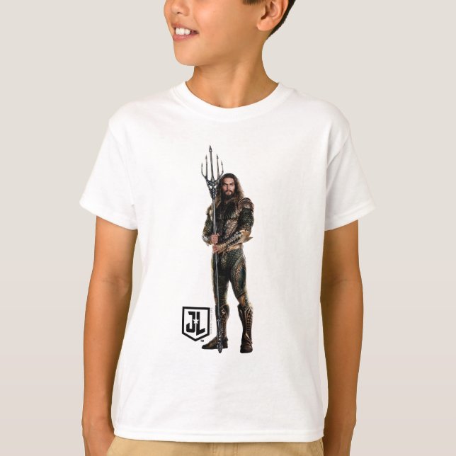 Justice League | Aquaman On Battlefield T-Shirt (Front)