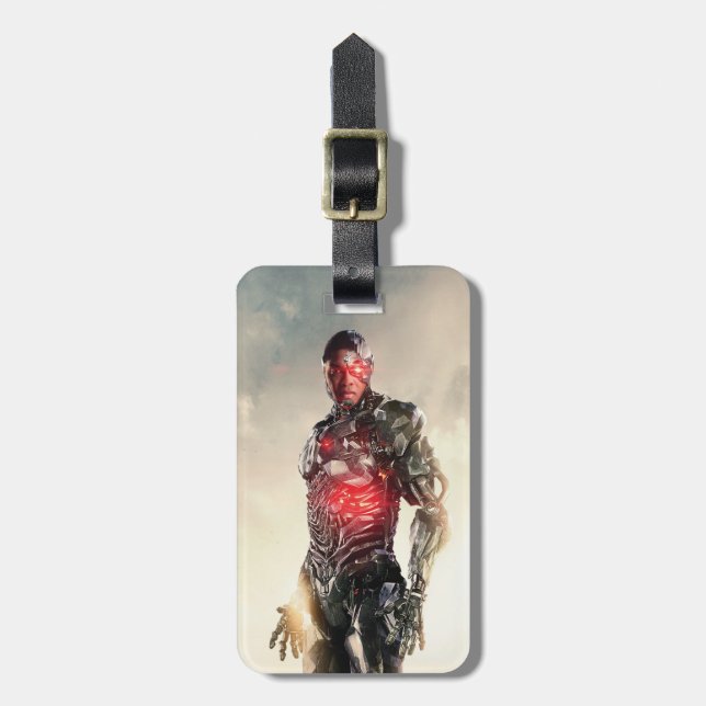 Justice League | Cyborg On Battlefield Luggage Tag (Front Vertical)