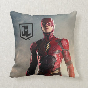 Justice League   The Flash On Battlefield Cushion