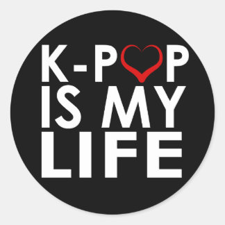 K-POP IS MY LIFE ♡ CLASSIC ROUND STICKER